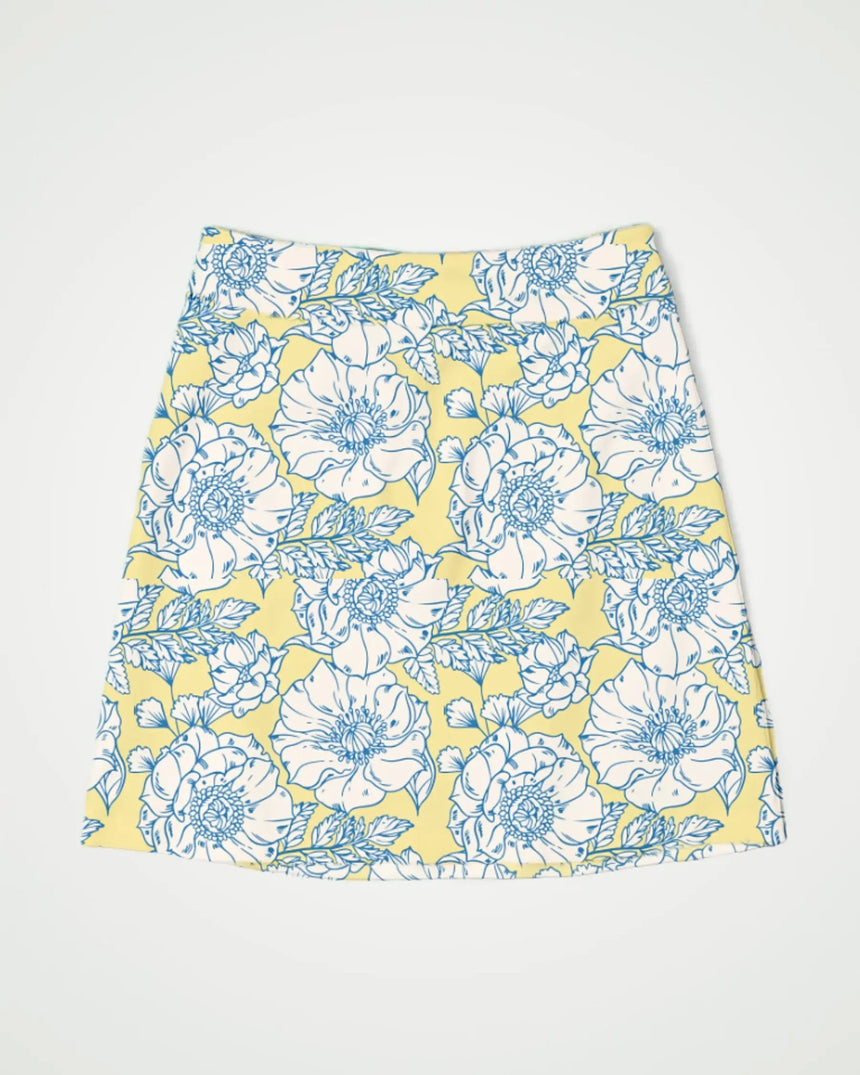 women's fitted golf skort with pockets in Vintage Peony print - front view